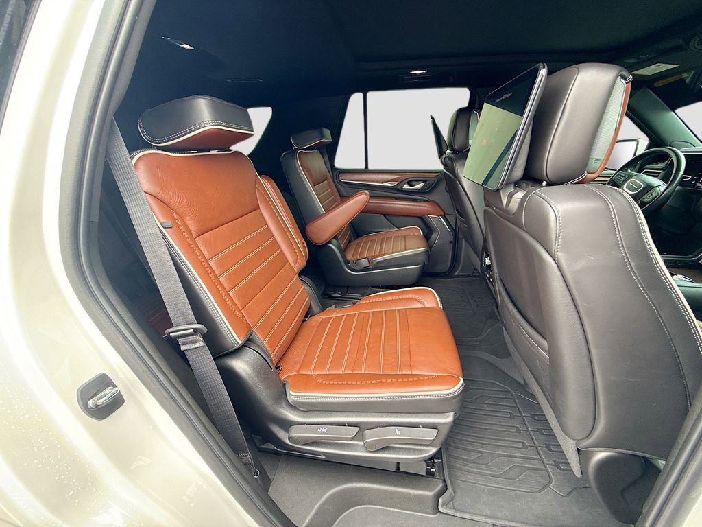 Used 2023 GMC Yukon Denali Ultimate AWD/4WD image 31
