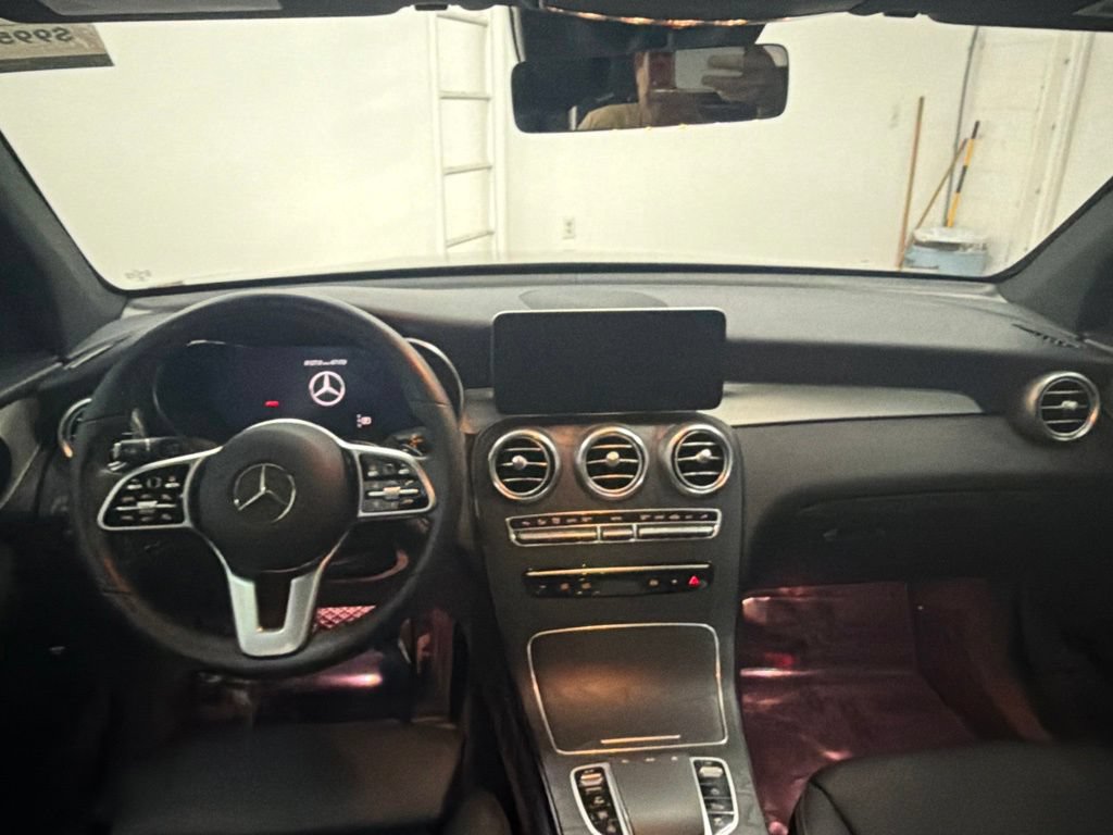 Used 2022 Mercedes-Benz GLC 300 image 22