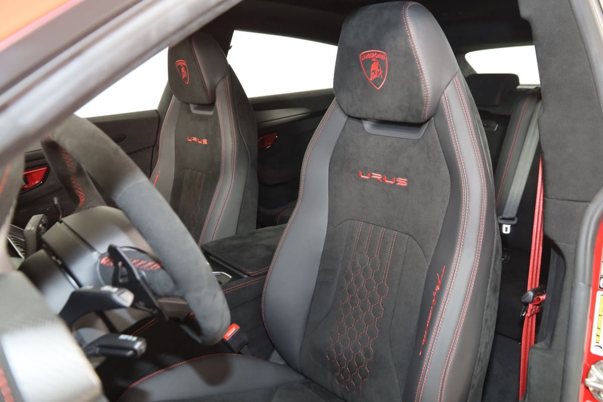 Used 2024 Lamborghini Urus Performante image 49