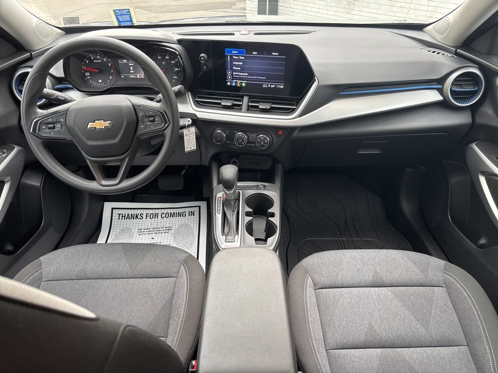 Used 2024 Chevrolet Trax LS FWD image 18
