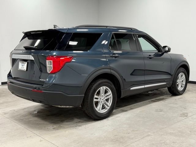 Used 2023 Ford Explorer XLT image 12