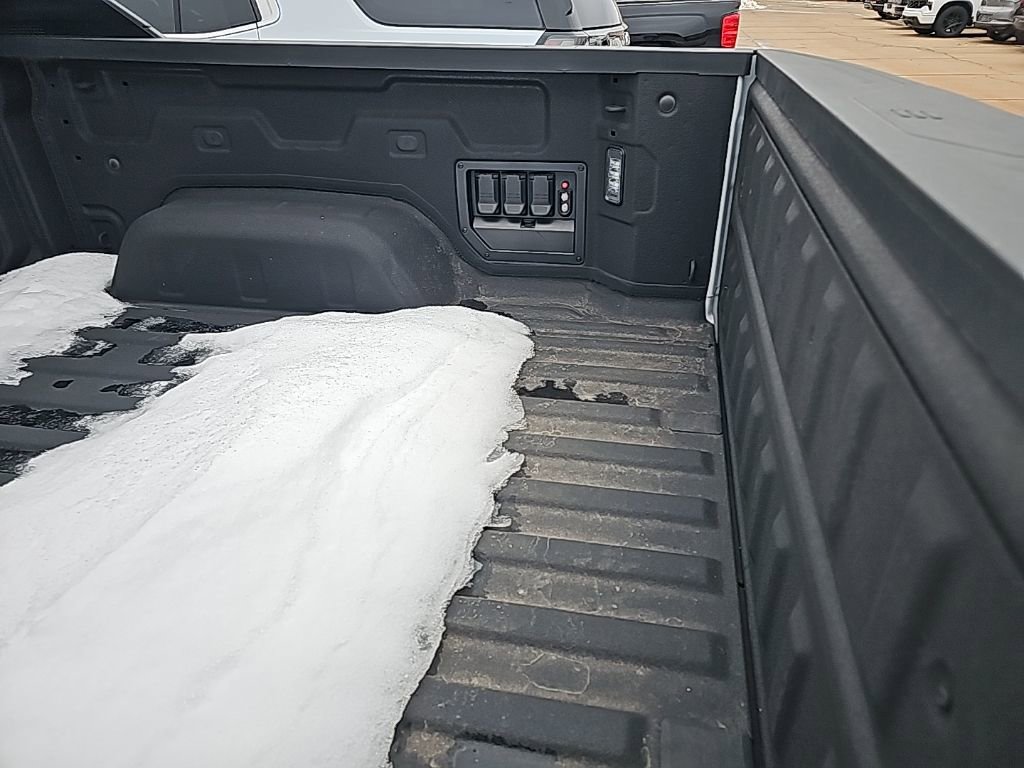 Used 2024 Chevrolet Silverado EV W/T image 7