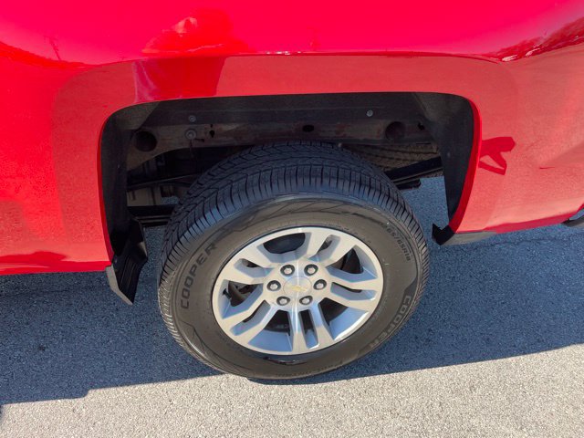 Used 2018 Chevrolet Silverado 1500 LT w/ All Star Edition AWD/4WD image 18
