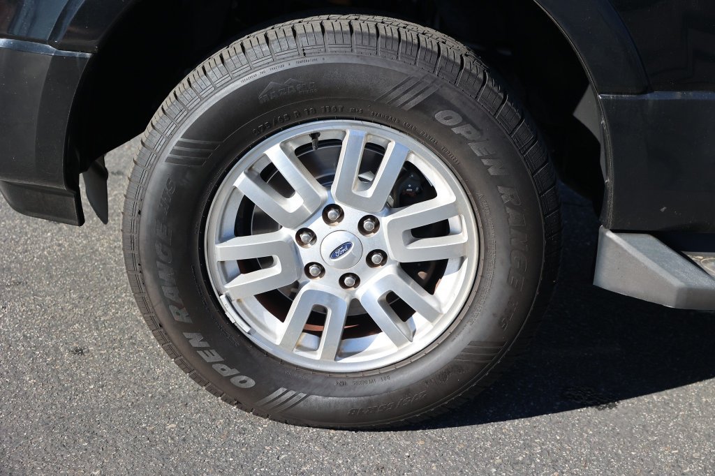 Used 2011 Ford Expedition XLT w/ HD Trailer Tow Pkg RWD image 14