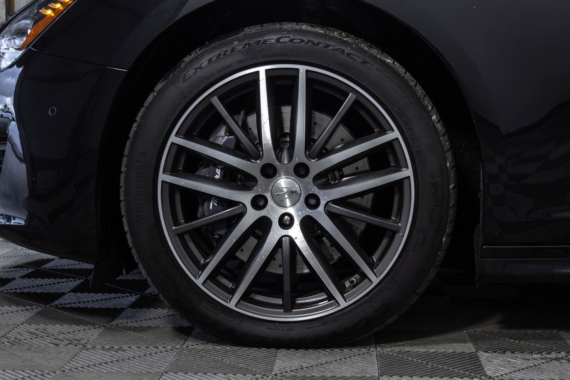 Used 2018 Maserati Ghibli S Q4 AWD/4WD image 47