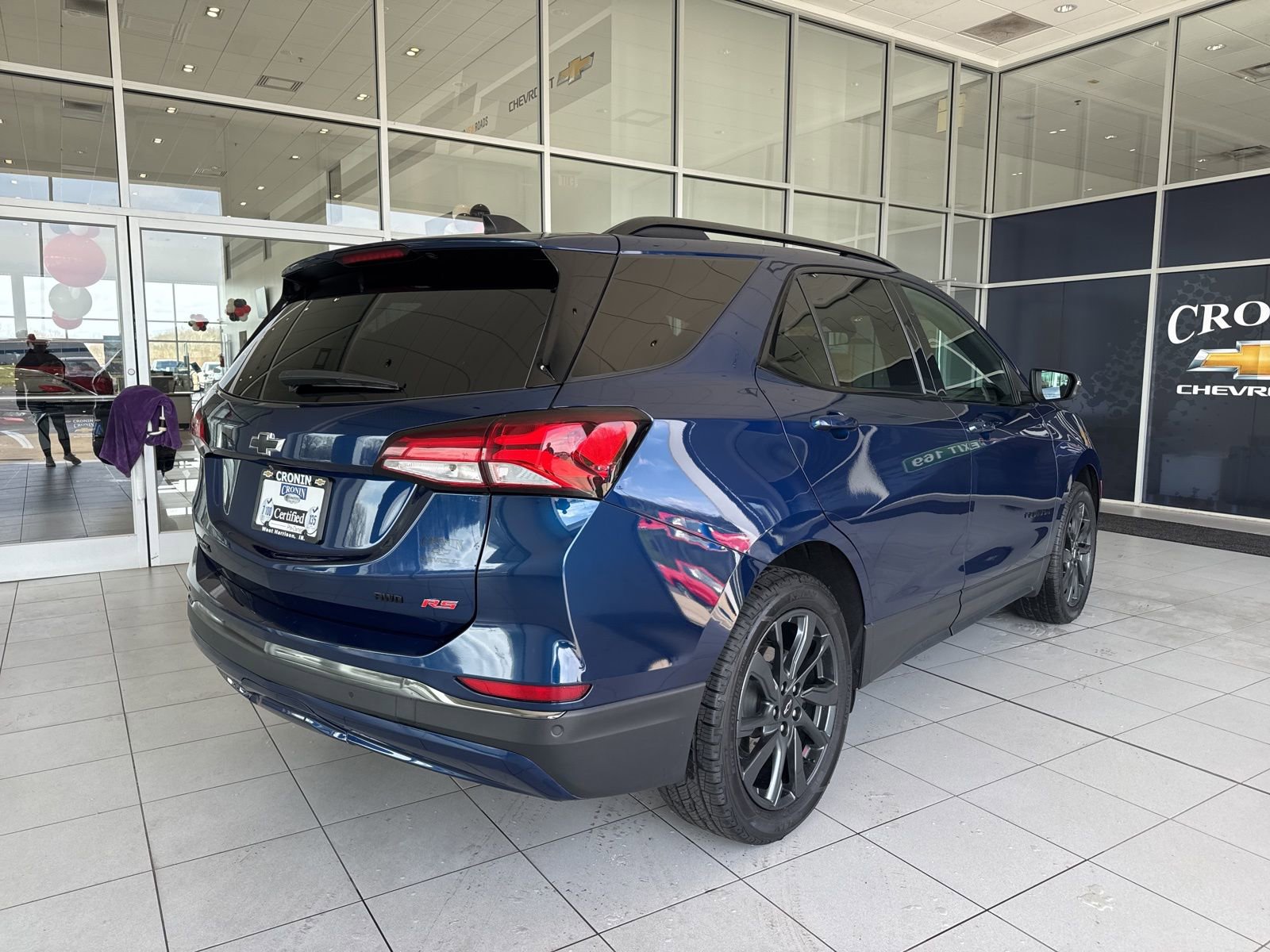 Used 2022 Chevrolet Equinox RS w/ RS Leather Package image 4