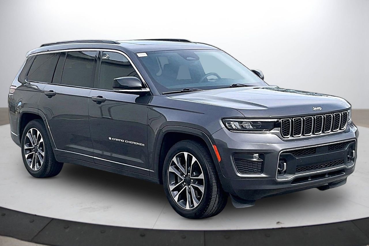 Certified 2024 Jeep Grand Cherokee L Overland w/ Luxury Tech Group IV image 2