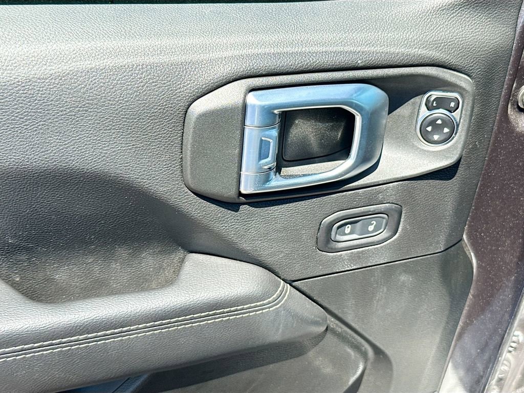 Used 2021 Jeep Wrangler Unlimited Sahara w/ Cold Weather Group image 19