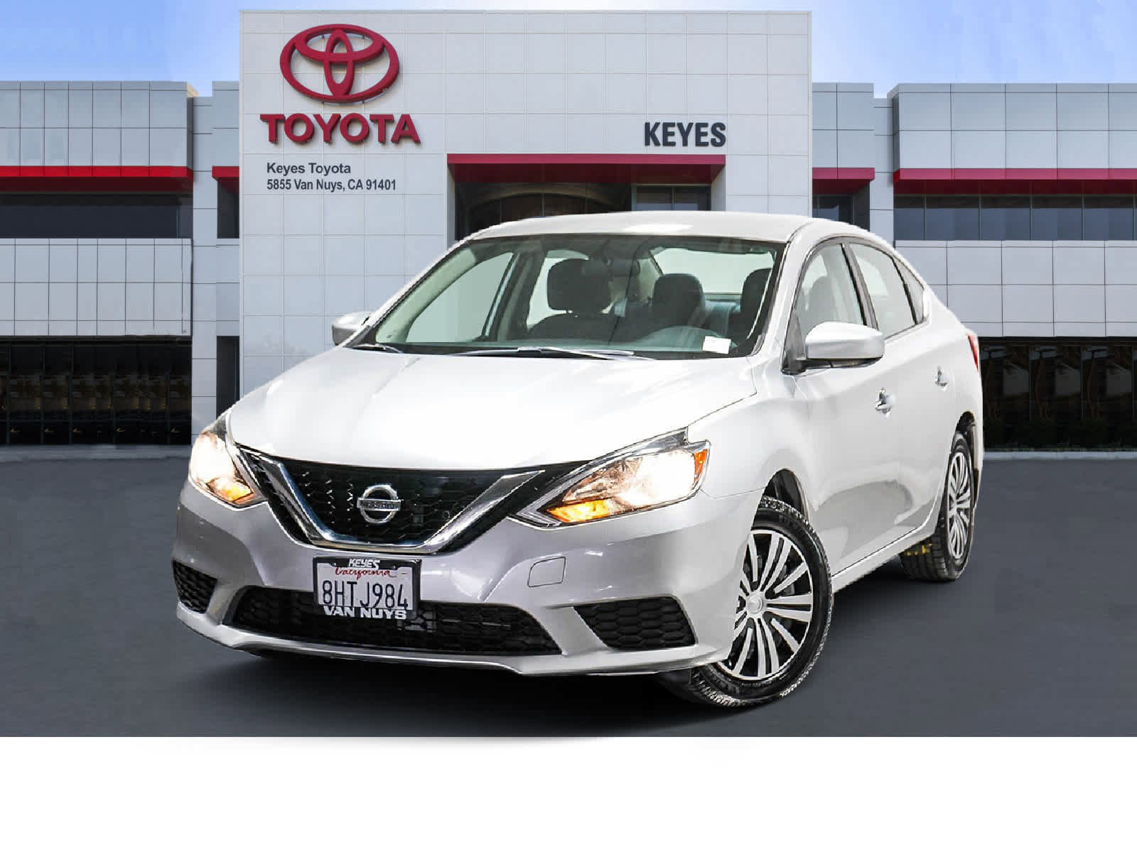 Used 2016 Nissan Sentra SV FWD image 1