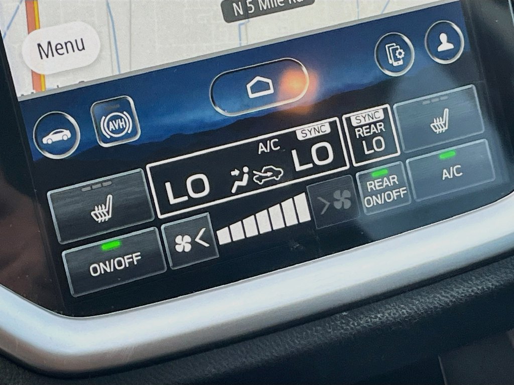 Used 2024 Subaru Ascent Limited w/ Technology Package AWD/4WD image 16