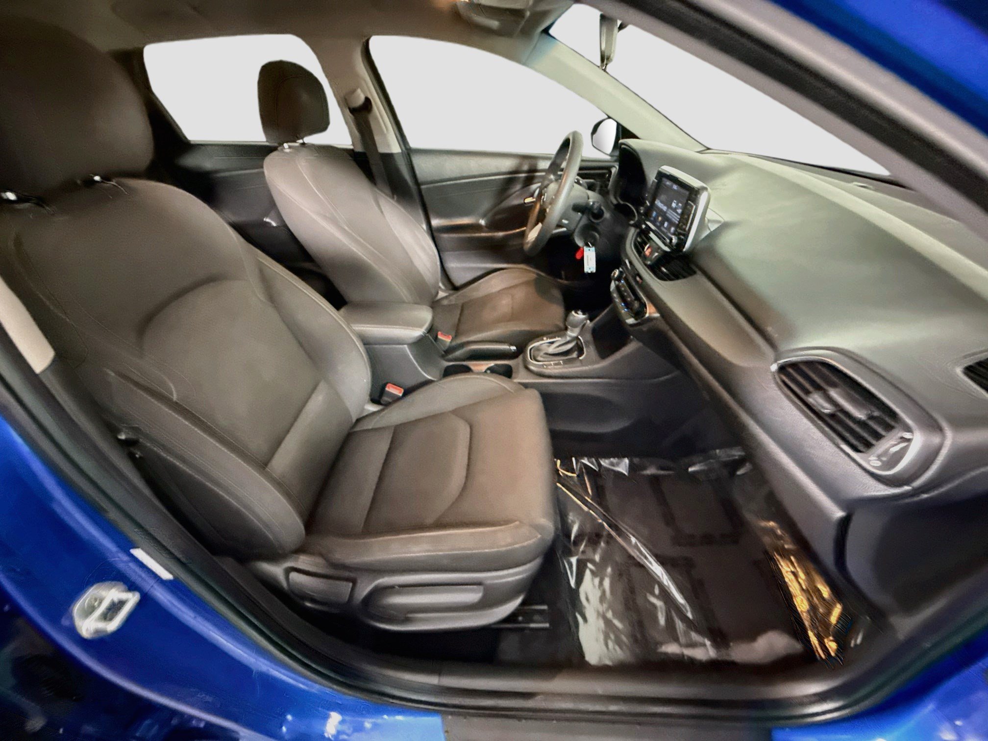 Used 2018 Hyundai Elantra GT FWD image 28