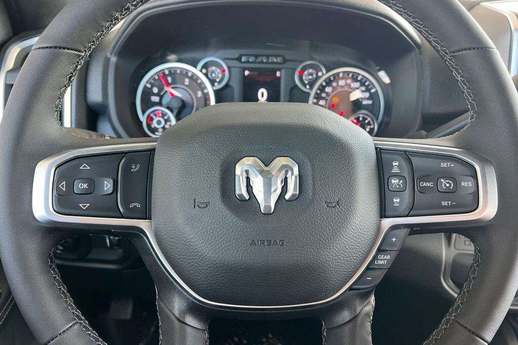 New 2026 RAM 2500 Big Horn AWD/4WD image 23