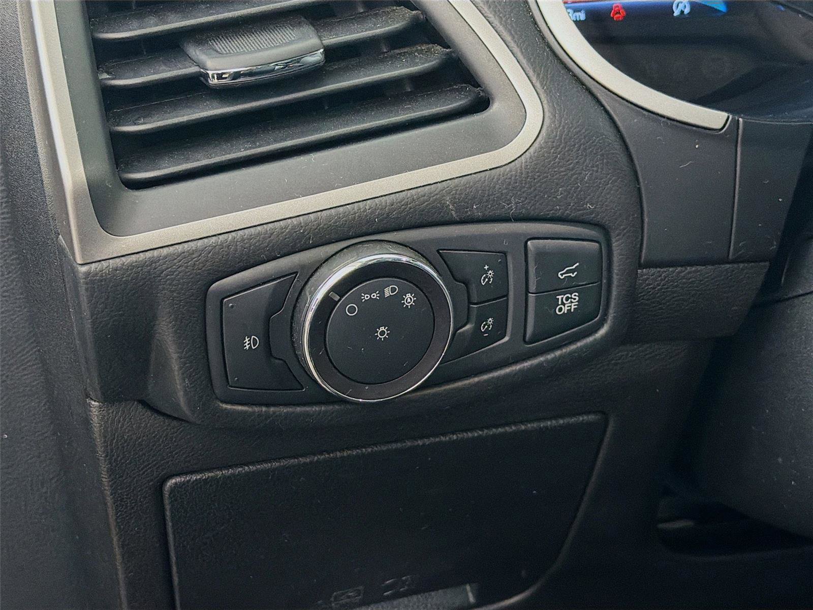 Used 2020 Ford Edge SEL w/ Convenience Package image 10