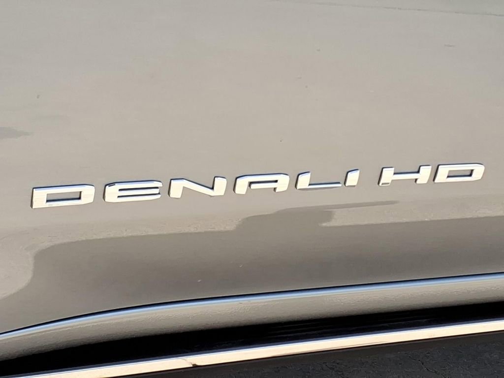 New 2026 GMC Sierra 2500 Denali w/ Denali Reserve Package image 11