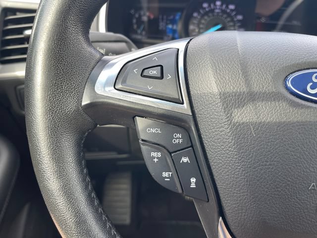 Used 2020 Ford Edge SEL w/ Cold Weather Package AWD/4WD image 17