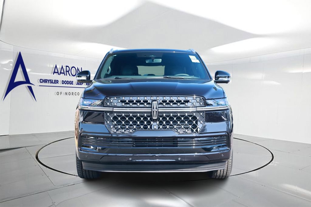 Used 2025 Lincoln Navigator Black Label image 4