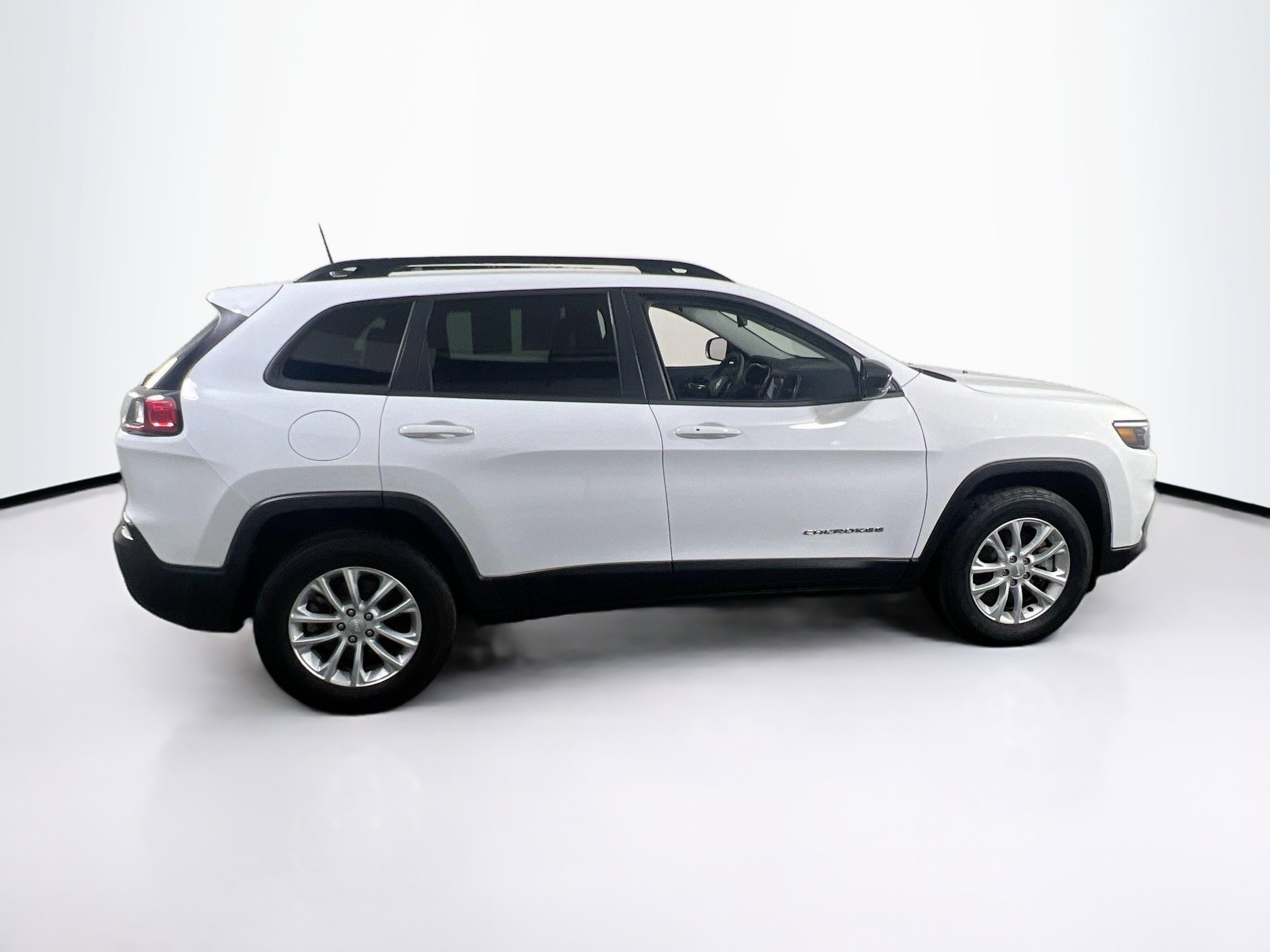 Used 2022 Jeep Cherokee Latitude Lux AWD/4WD image 4