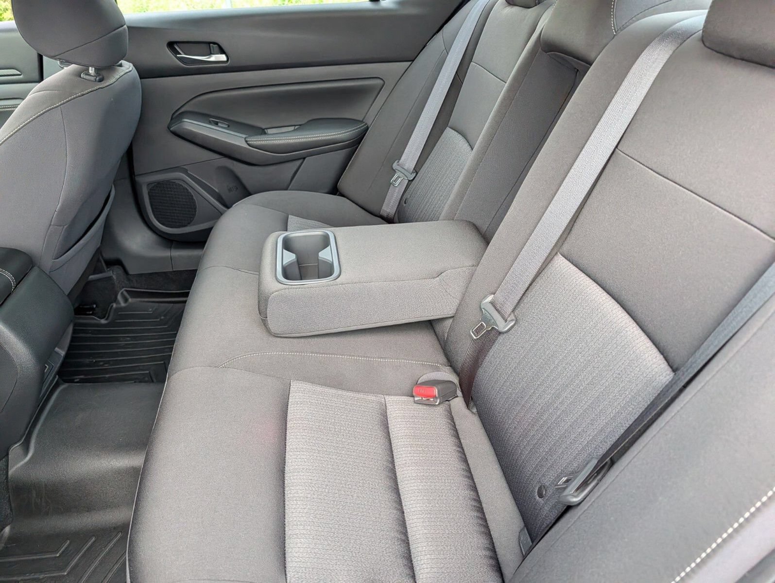 Used 2020 Nissan Altima 2.5 S FWD image 17