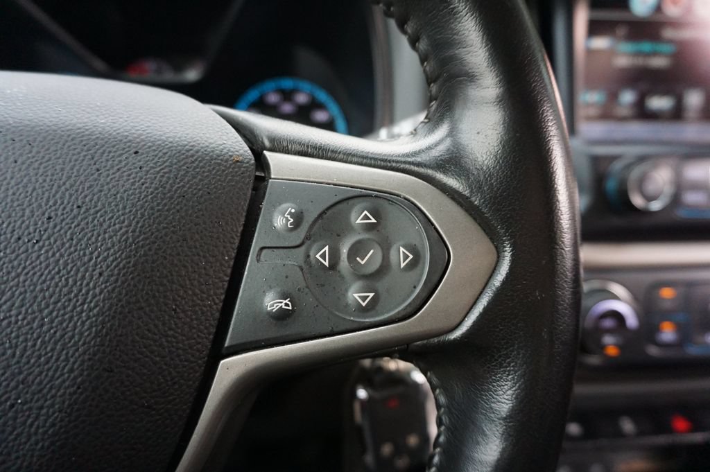 Used 2018 Chevrolet Colorado Z71 AWD/4WD image 8