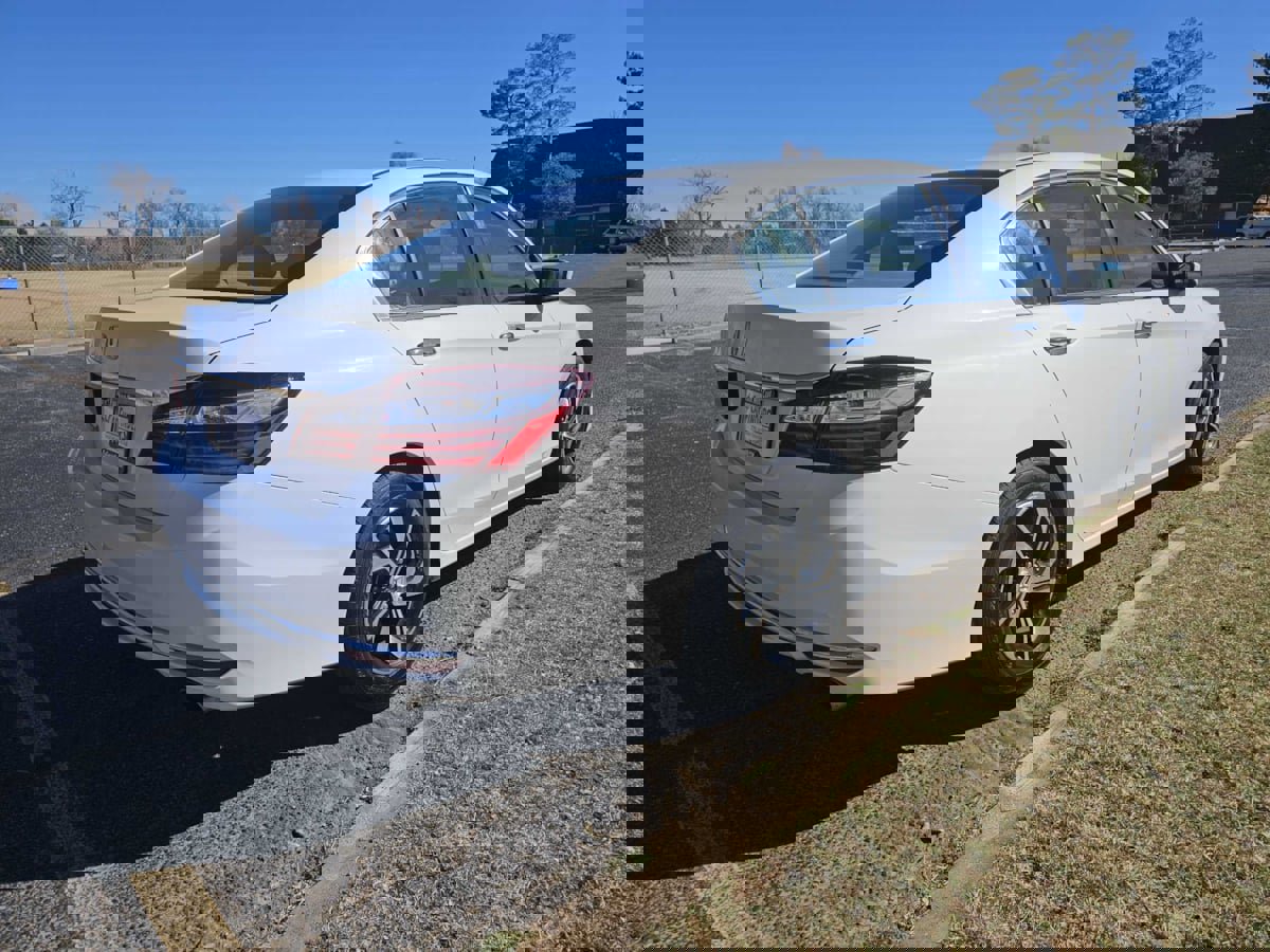 Used 2017 Honda Accord LX image 5
