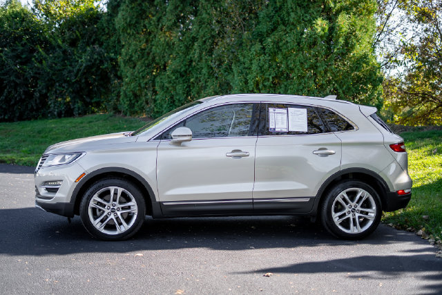 Used 2017 Lincoln MKC Reserve w/ Lincoln MKC Climate Package AWD/4WD image 8