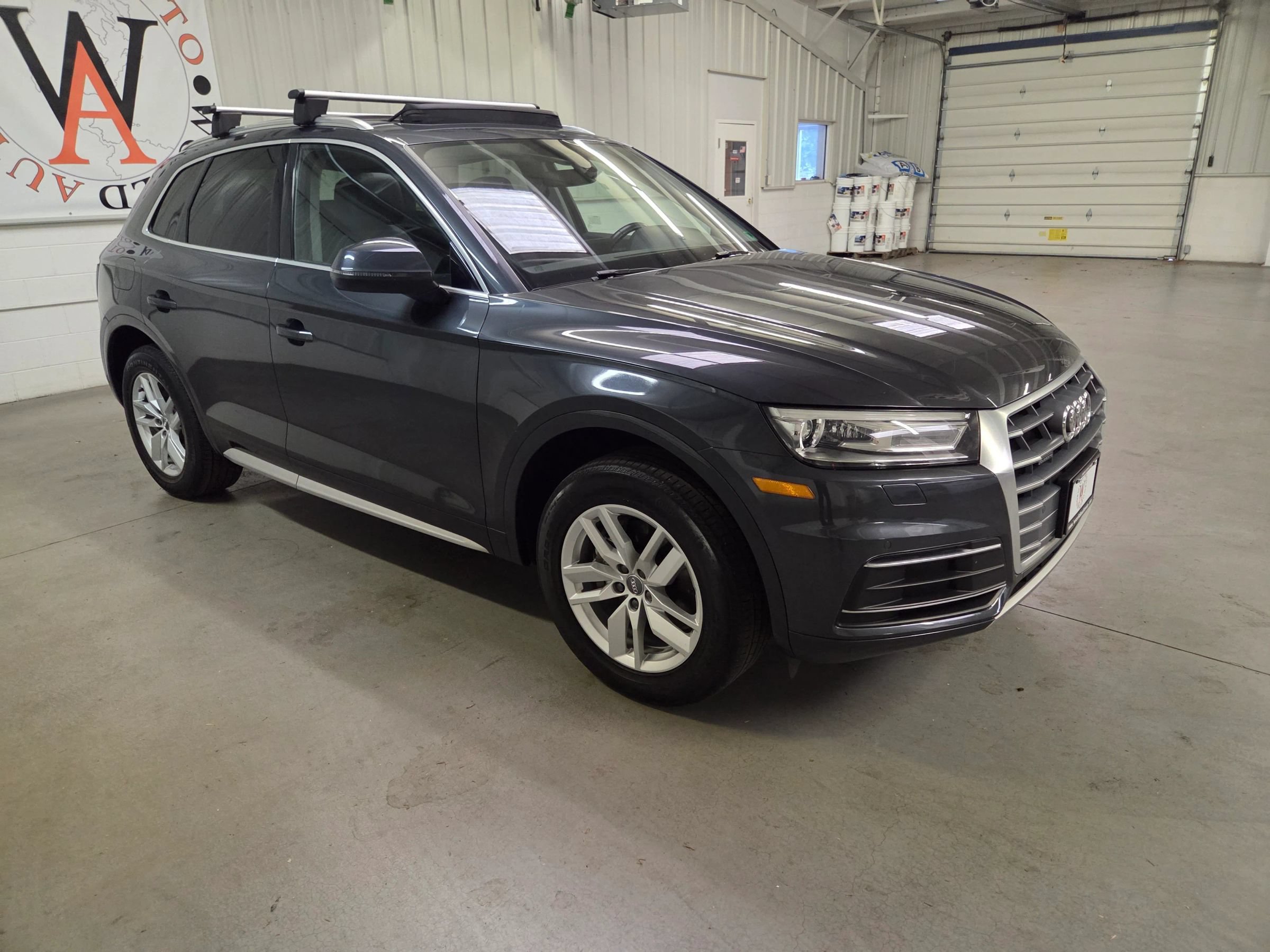 Used 2020 Audi Q5 2.0T Premium w/ Convenience Package AWD/4WD image 10