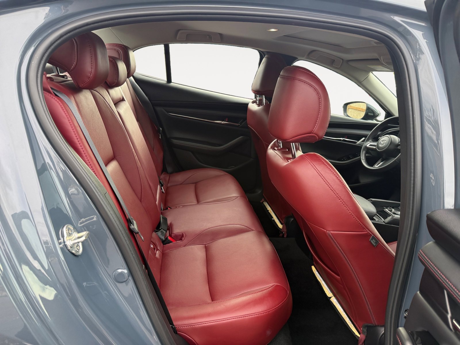 Used 2023 MAZDA MAZDA3 s image 18