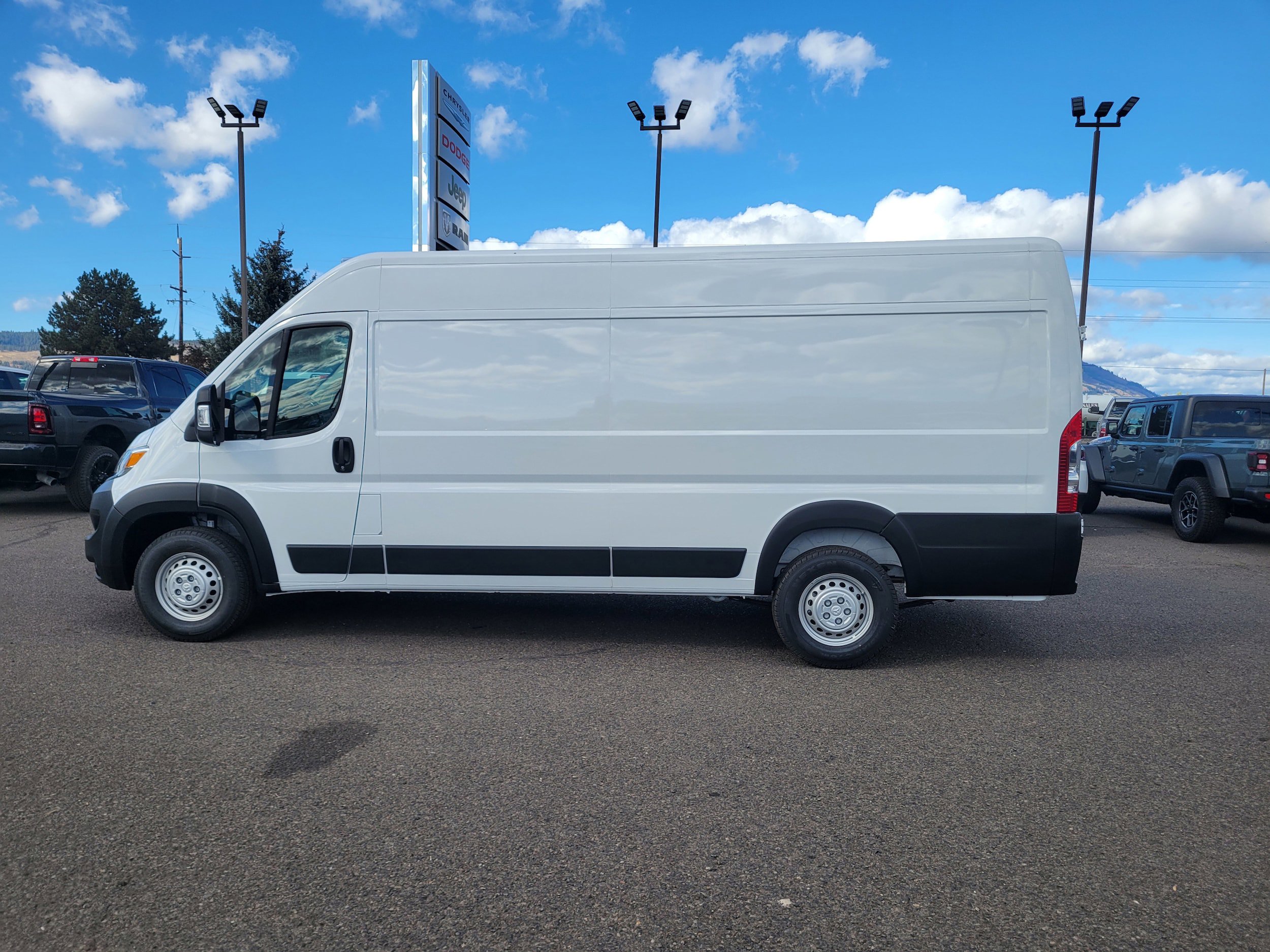 New 2026 RAM ProMaster 3500 w/ Convenience Group image 14