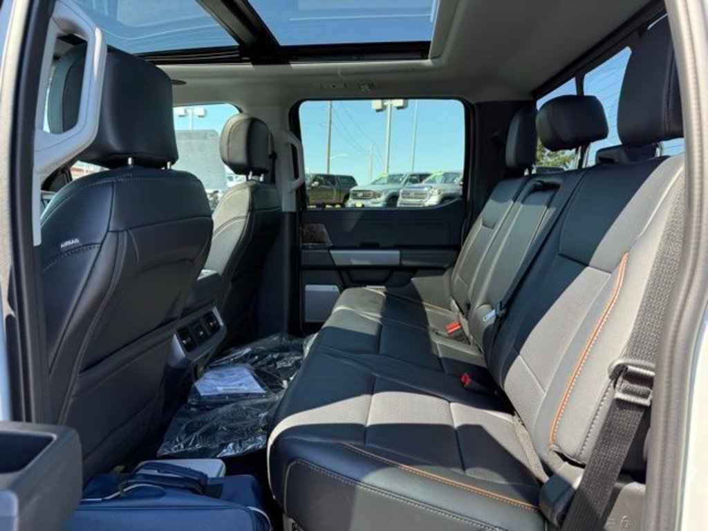 New 2025 Ford F350 Lariat w/ Lariat Ultimate Package image 38