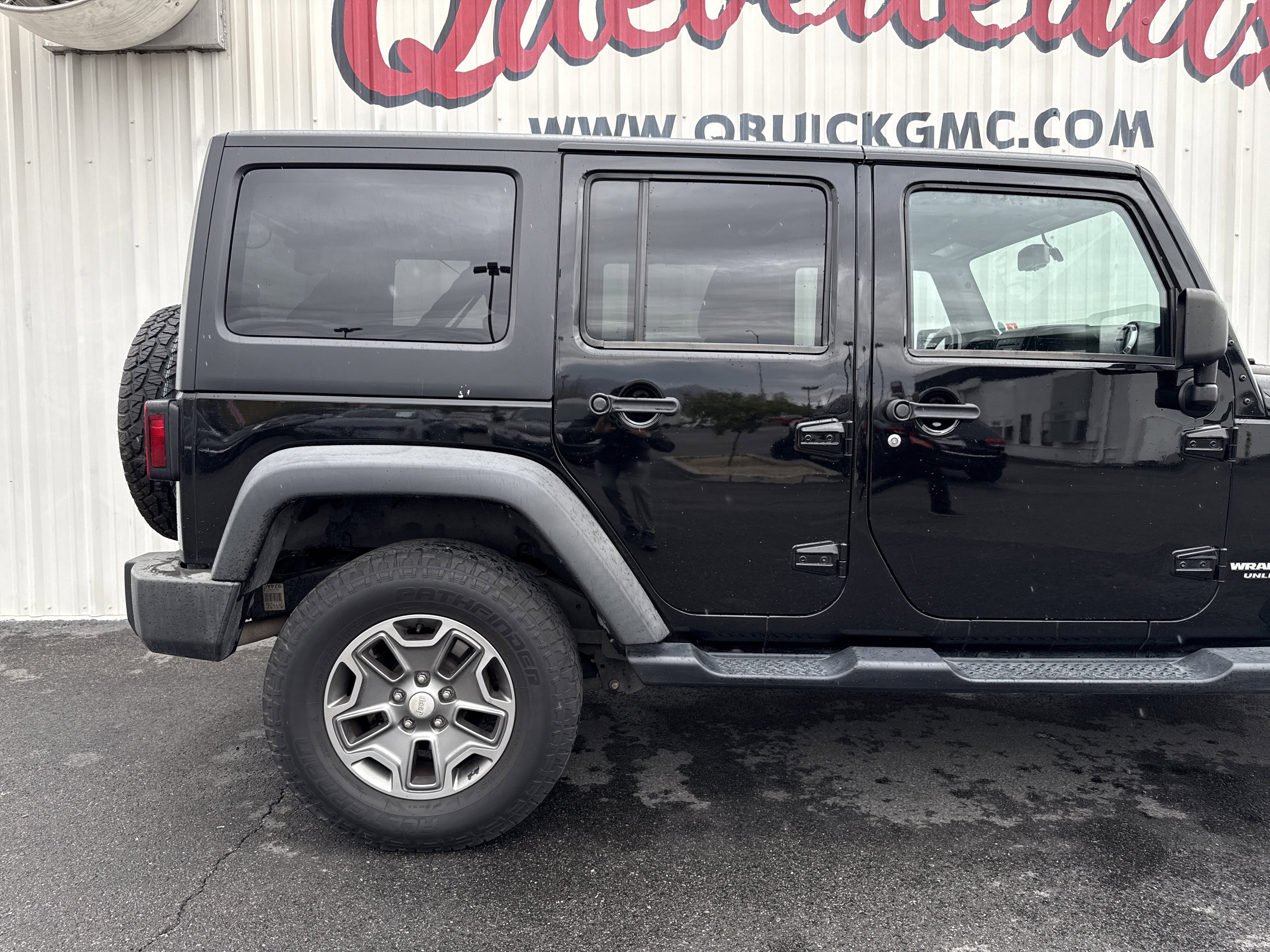 Used 2014 Jeep Wrangler Unlimited Rubicon w/ Connectivity Group image 27