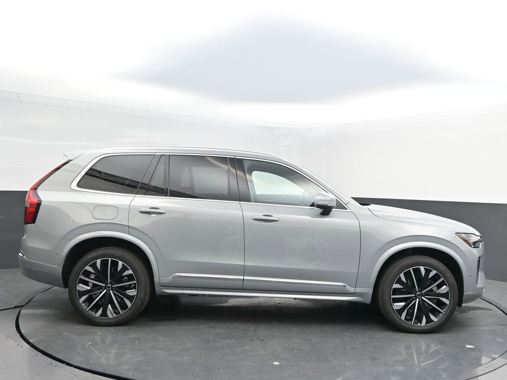 New 2026 Volvo XC90 B6 Plus w/ Protection Package Premier image 8