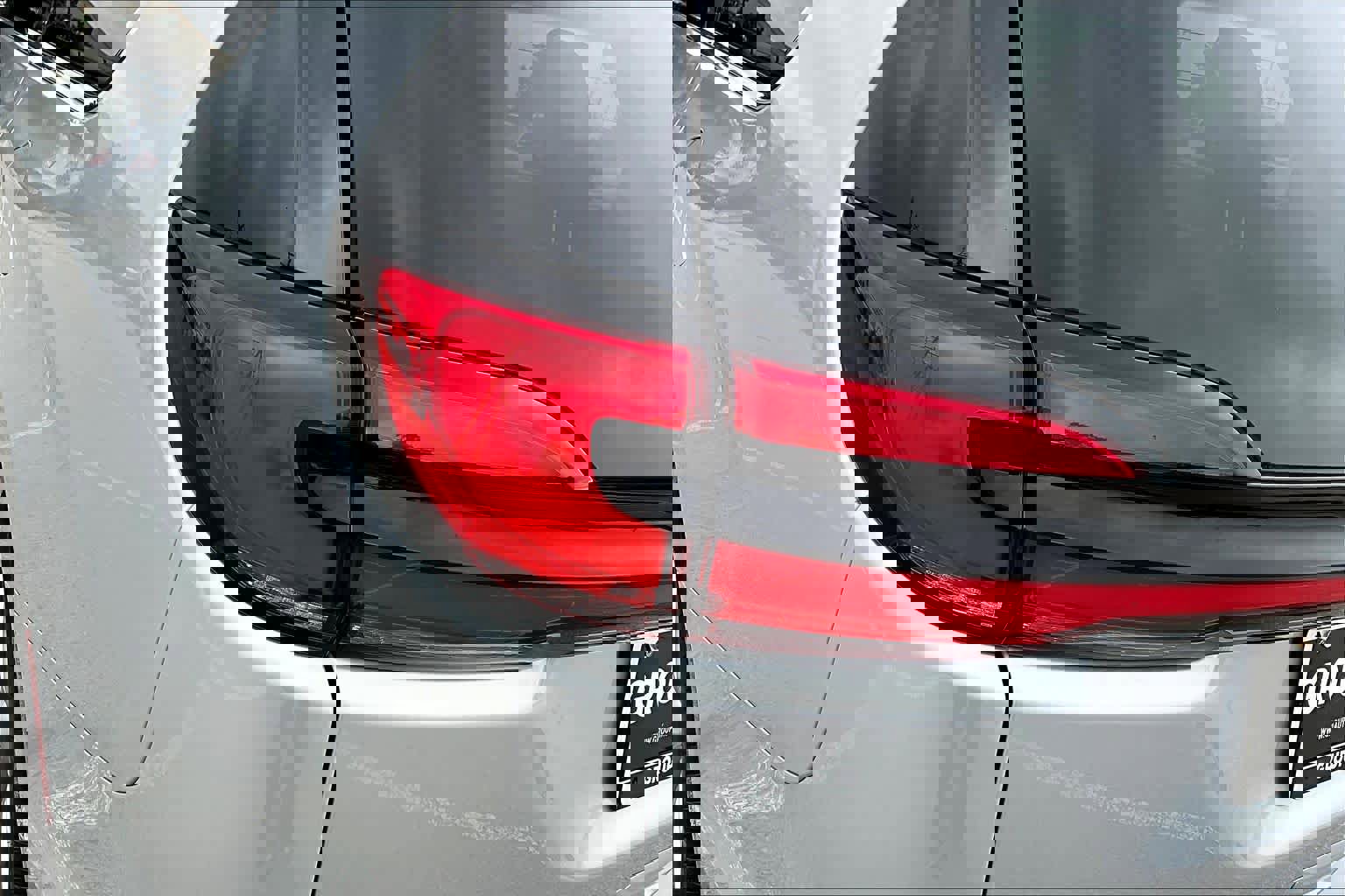 Used 2023 Chrysler Pacifica Touring-L image 29