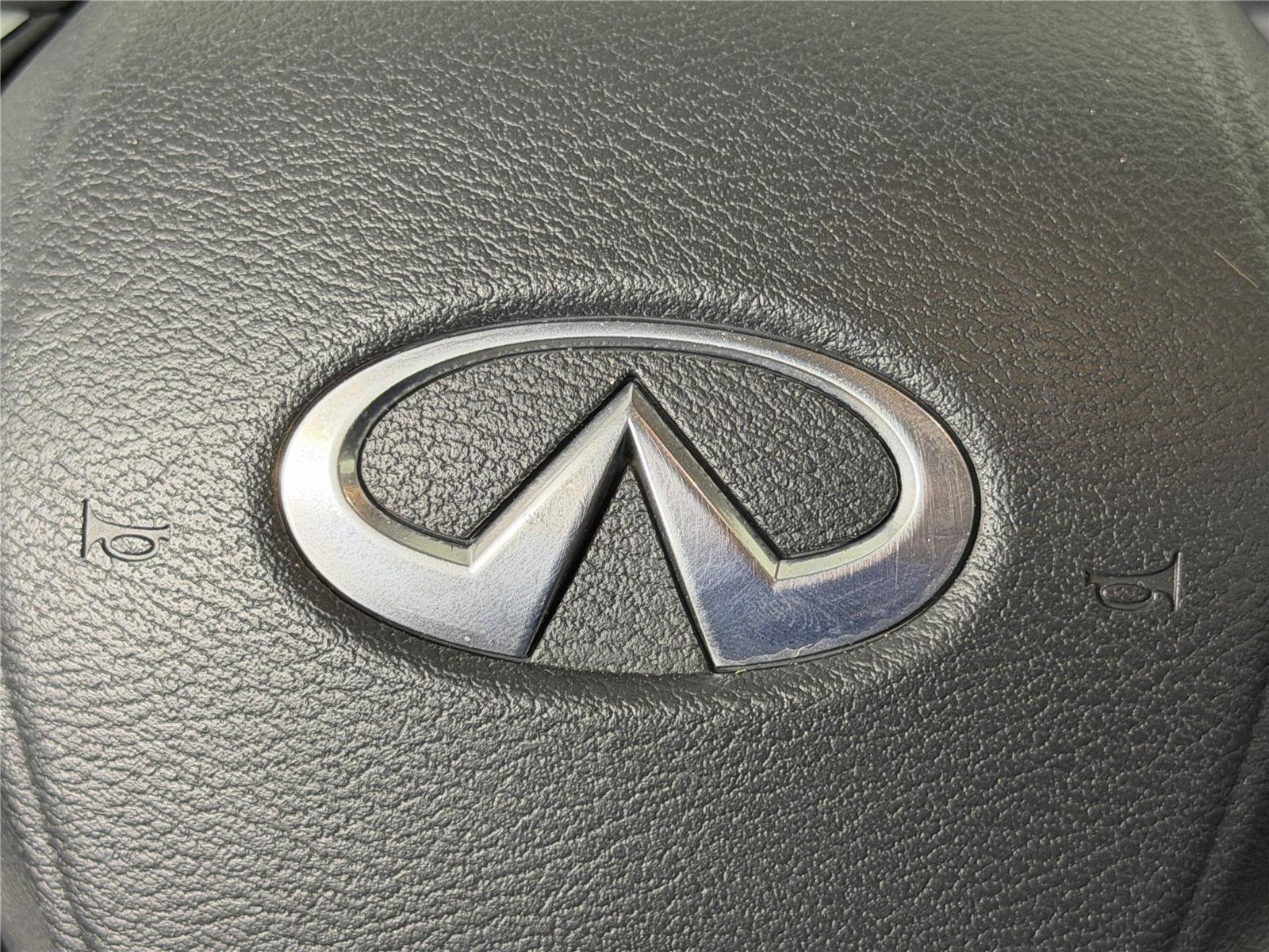 Used 2023 INFINITI QX60 Sensory w/ Cargo Package AWD/4WD image 24
