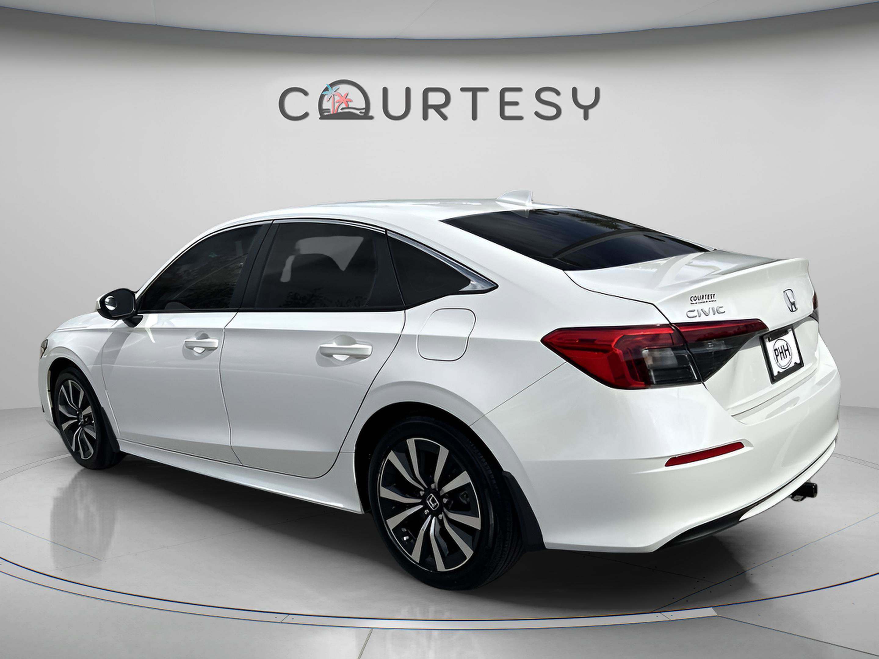 Used 2023 Honda Civic EX image 5