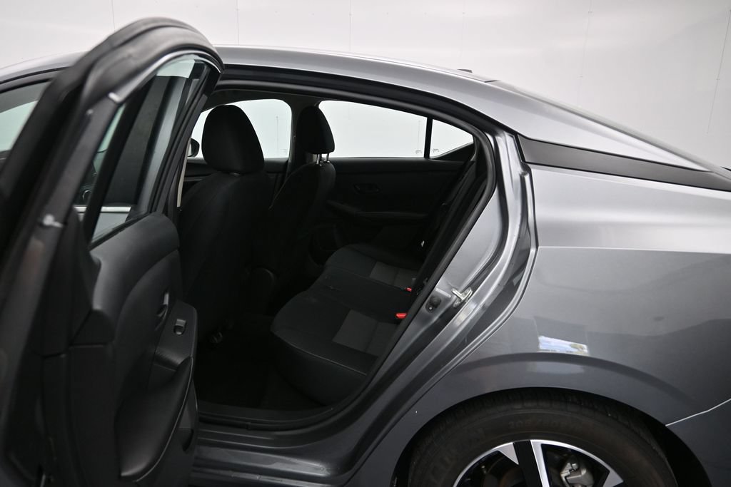 Used 2024 Nissan Sentra SV FWD image 22