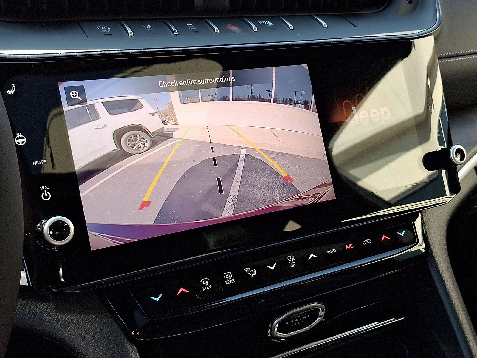 New 2026 Jeep Grand Cherokee Altitude image 14