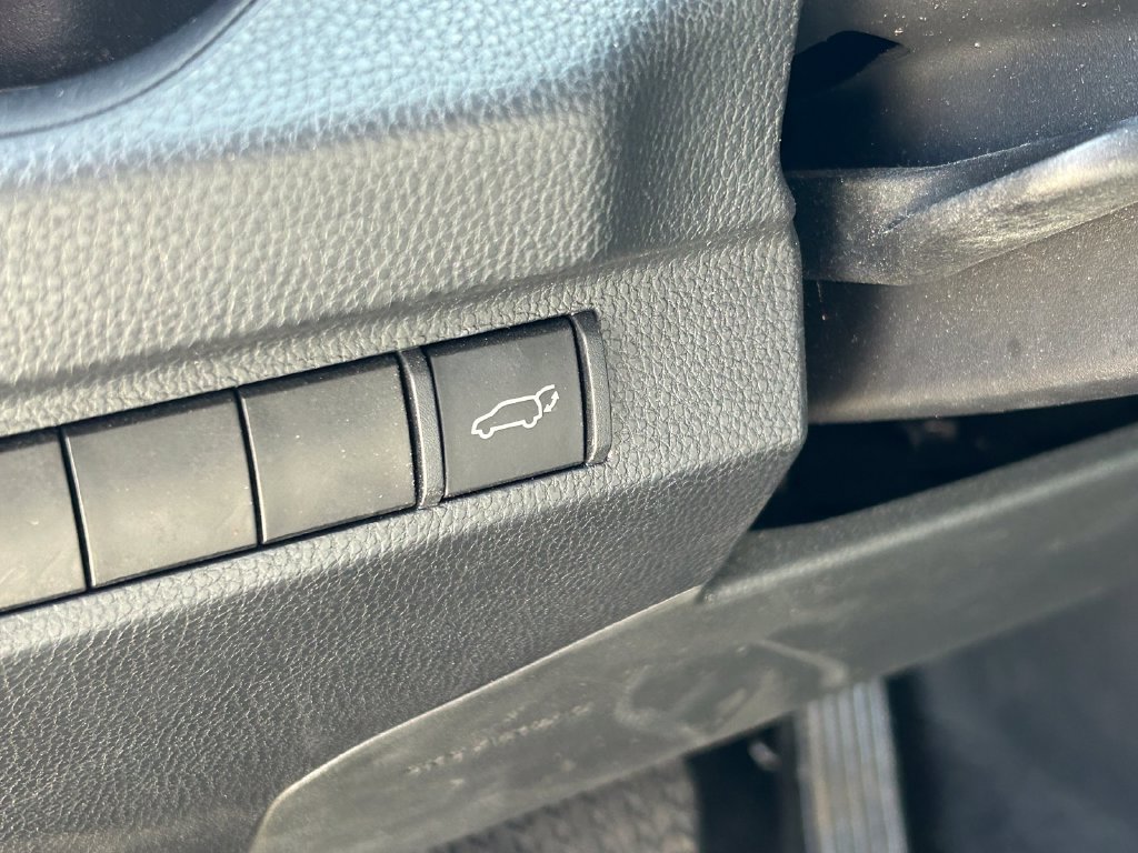 Used 2024 Toyota RAV4 XLE Premium FWD image 26