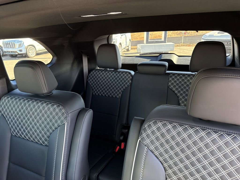 New 2026 GMC Acadia Denali w/ Super Cruise Package image 15