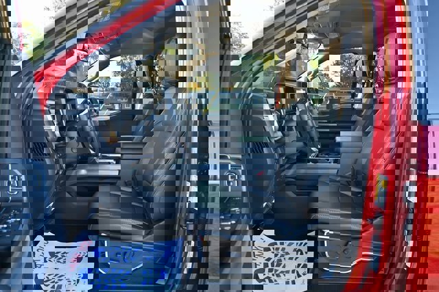 Used 2024 Ford F350 Lariat w/ Chrome Package image 27