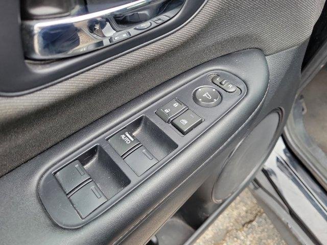 Used 2019 Honda HR-V LX image 16