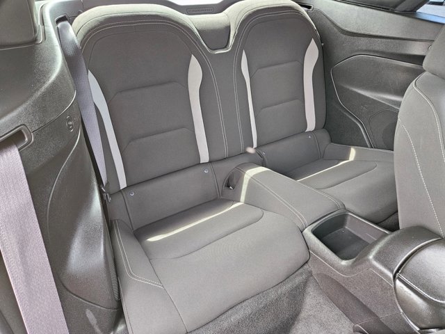 Used 2016 Chevrolet Camaro SS RWD image 23