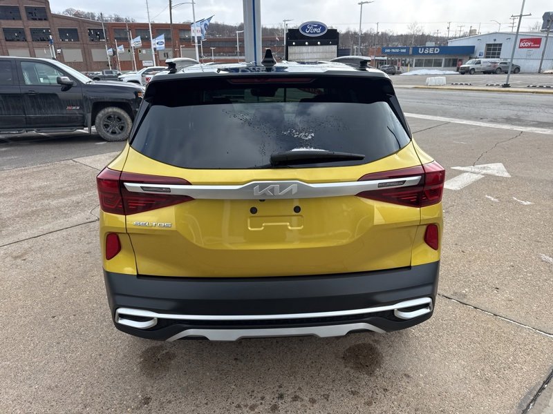 Used 2023 Kia Seltos S w/ Navigation Package image 6