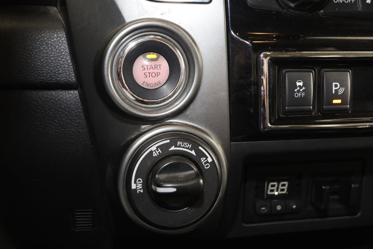 Used 2018 Nissan Titan Platinum Reserve w/ Platinum Utility Package AWD/4WD image 30