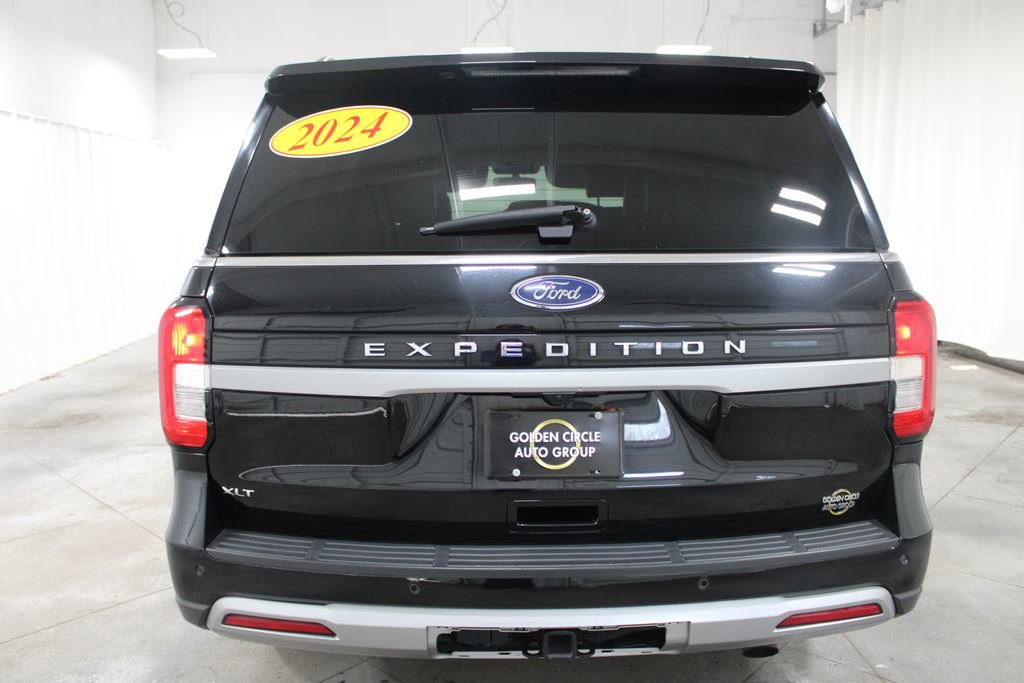 Used 2024 Ford Expedition XLT image 8