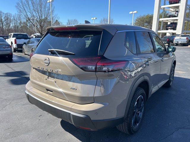 Used 2025 Nissan Rogue SV image 5