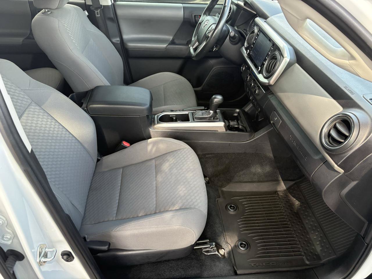 Used 2023 Toyota Tacoma SR5 RWD image 17