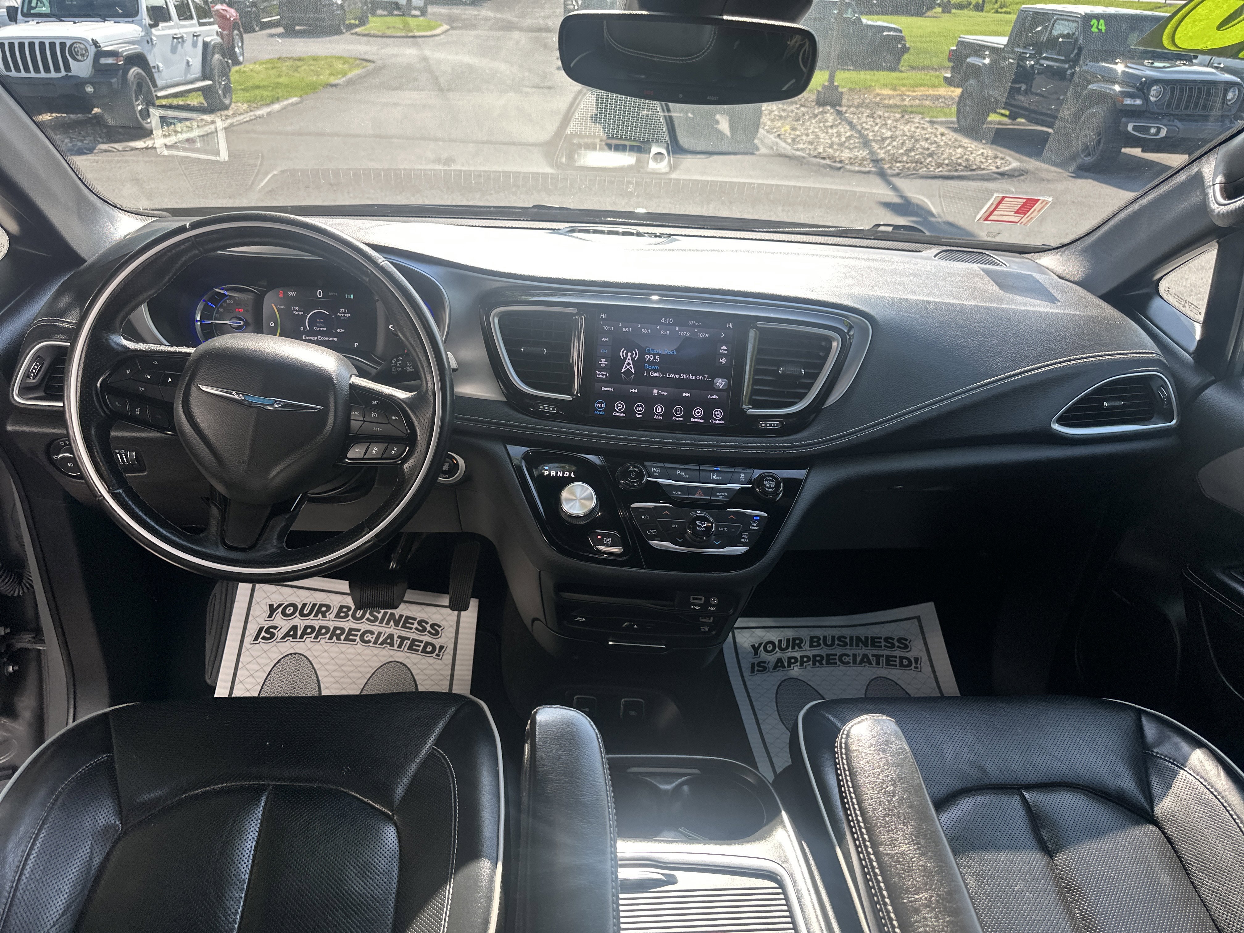 Used 2020 Chrysler Pacifica Limited w/ Advanced Safetytec Group image 15