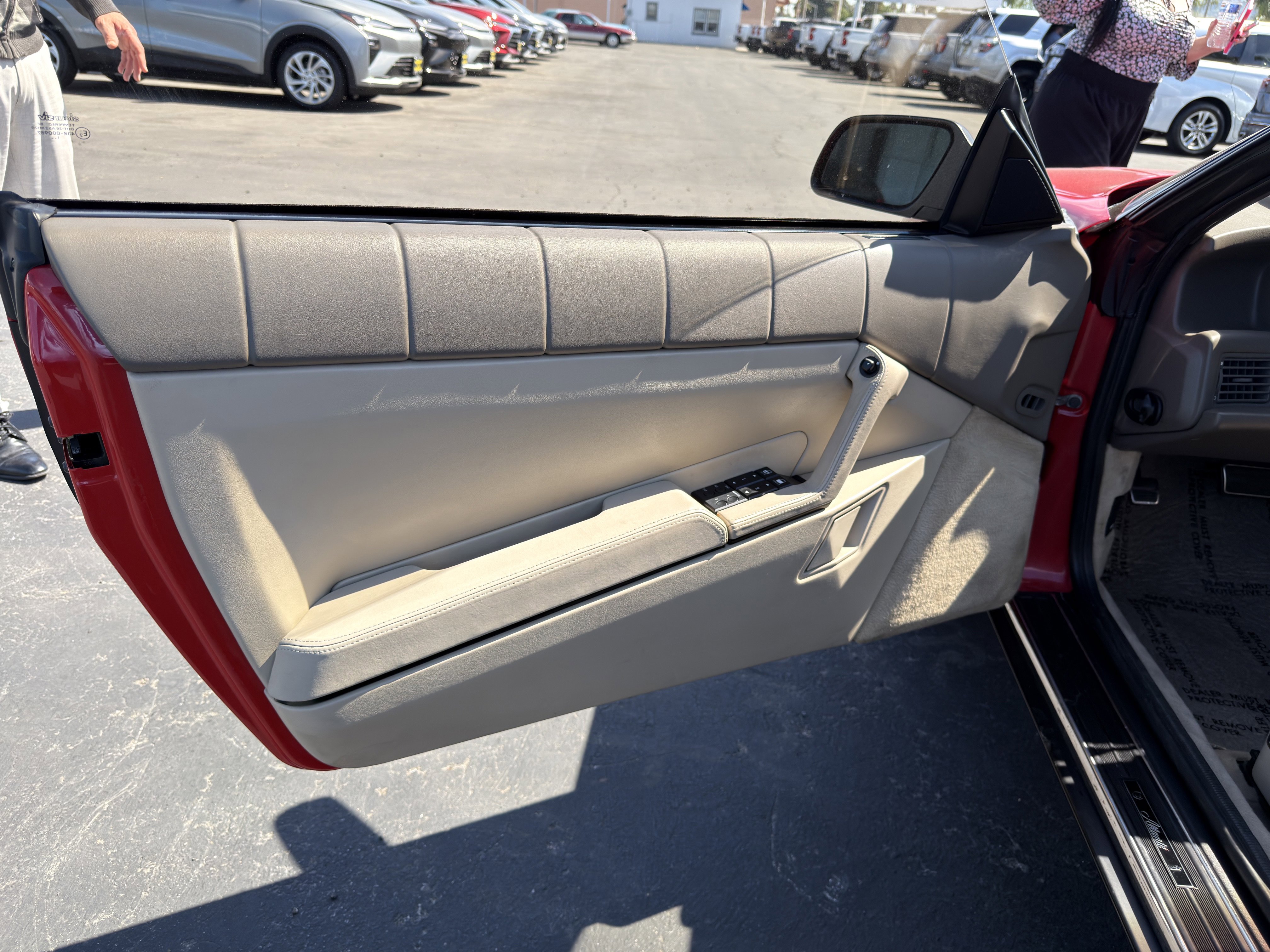 Used 1993 Cadillac Allante image 15