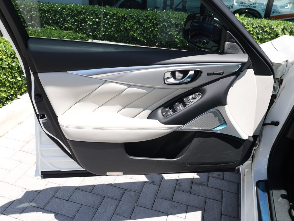 Certified 2023 INFINITI Q50 Luxe w/ Cargo Package RWD image 10