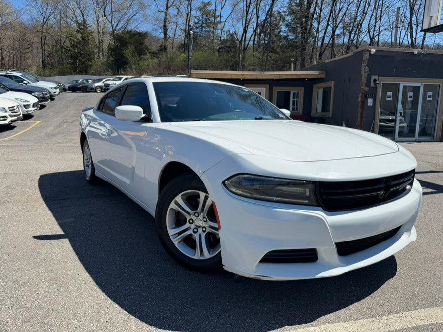 Used 2019 Dodge Charger SXT w/ Leather Interior Group image 18